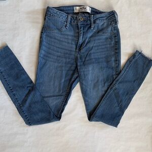 Hollister Frayed Hem Women's Curvy Mid-Rise Skinny Jean Leggings - Size 3S